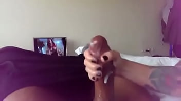 Preview 2 of 36 Ddd Tits Squirting - Branlette de confinement