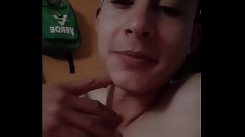 Preview 2 of Pussy Linking Under Table - V&iacute_deo de verificaci&oacute_n