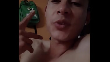 Preview 1 of Pussy Linking Under Table - V&iacute_deo de verificaci&oacute_n
