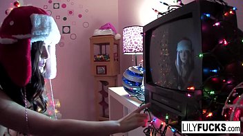 Preview 1 of Dasi Little Age Fuk - Squirting Christmas moments with sexy Lily Carter!