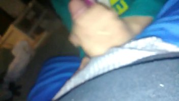 Preview 4 of Tommr Xnxx - Sirpapi~and~hisqueen show off a mind blowing hand-job