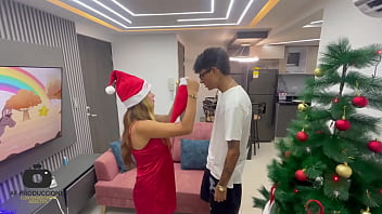 Preview 1 of Xwxx Nx - Ya llega la Navidad y ya se sienten las bolas.