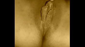 Preview 1 of Lil Teens Fucked - Bucet&atilde_o quer fuder gostoso