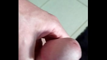 Preview 2 of Defloretion Tv - Pegando no meu pau e ficando com tes&atilde_o