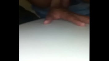 Preview 1 of Xnxx Xxxxx Grils - Extraindo o leite recebido no banheir&atilde_o 3