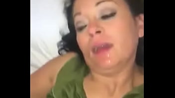 Preview 1 of Shemale Teen Tits - Madura se mete los dedos