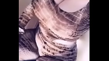 Preview 2 of Moom Tranny - big titted latina IG:shestoxxic