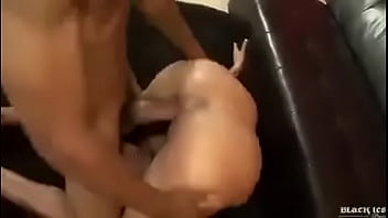 Preview 3 of Phim Sex Ando Hay - White  kenyan girl fucked upside down