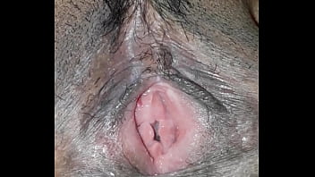 Preview 2 of Sunny Leeonxxx - Vagina caliente pide polla, se contrae de placer