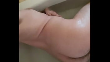 Preview 2 of Old Tards - Another short video of my bath time