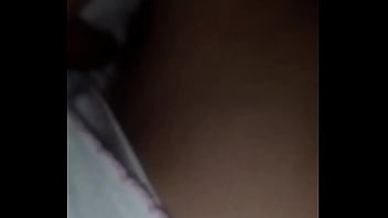 Preview 3 of Tube Pee Webcam - Le meto la mano mientras est&aacute_ d.