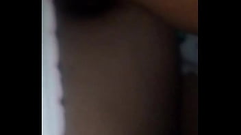 Preview 4 of Tube Pee Webcam - Le meto la mano mientras est&aacute_ d.