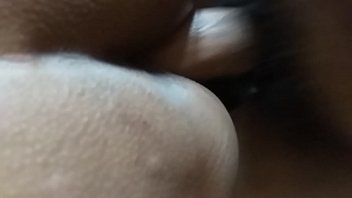 Preview 4 of Cuckold At Shop - Ora me toc&oacute_ sacar los mocos de su marido me la estoy cojiendo y le comienza a salir ni a remover atole