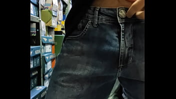 Preview 1 of Dad Mom Son Bi Sexual - Punheta no trabalho