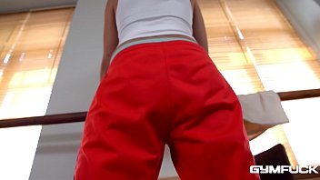 Preview 1 of Mumbai School Girlsauntys - Gym fuck nympho Taylor Sands works out her pussy with jump rope handles