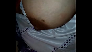 Preview 4 of Bug Boobs Public - mi esposa caliente