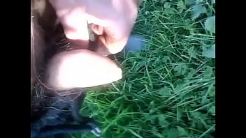 Preview 4 of Ban Tan - Peeing in the hedge