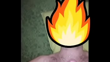 Preview 3 of Big Dik Monster - Sborro in faccia ad un amico