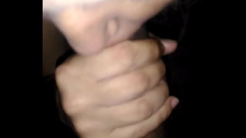 Preview 4 of Sanloun Xxx Video - Ganhei chupeta da m&atilde_e do meu amigo