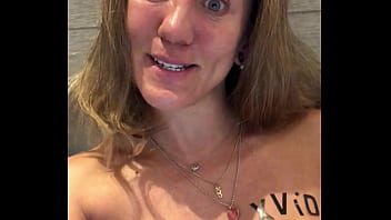 Preview 3 of Suzy S Tits - V&iacute_deo de verificaci&oacute_n