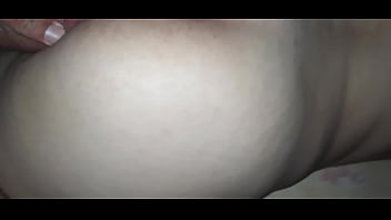 Preview 1 of Brzz Xnxx - No cuzinho da minha loira safada