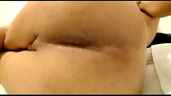 Preview 1 of Sumalatha Aunty Sex Videos - Abriendome las nalgas de ladito y ense&ntilde_ando mi verga