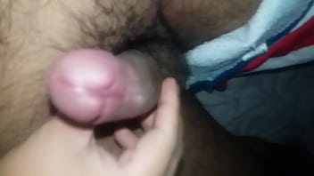 Preview 4 of Bella Klein - Lime&ntilde_o se pajea en cuarentena