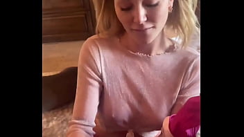 Preview 2 of Urdu Prank Girls Talking - Hermosa rubia da mamada en cuarentena
