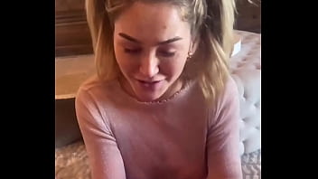 Preview 3 of Urdu Prank Girls Talking - Hermosa rubia da mamada en cuarentena