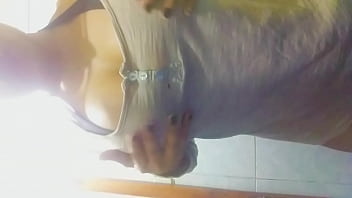 Preview 1 of Hugecock Sex - Te gustan mi tetas?