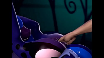 Preview 3 of Metendo Na Bebada - MLP - SFM Clop - Fingering Luna by Fishimira (Sound Added,  HD)