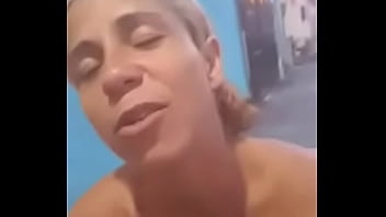 Preview 1 of Mature Soccer Mom Gangbanged - Esposa louca por sexo