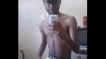 Preview 2 of Ba Lei - Leonardo Rodrigues - Super Dotado na Cueca Boxer Amarela