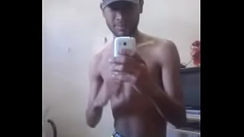 Preview 1 of Ba Lei - Leonardo Rodrigues - Super Dotado na Cueca Boxer Amarela