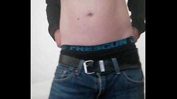 Preview 1 of Bontot Cum - Une bonne fess&eacute_e a la maison part 1