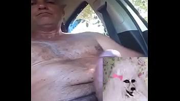 Preview 4 of Enqeain Parnt Xxx - Motorista do Uber pelado punhetando