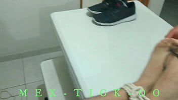 Preview 4 of Sofia Big Booty Latina Maid - COSQUILLAS ENTRE AMIGOS