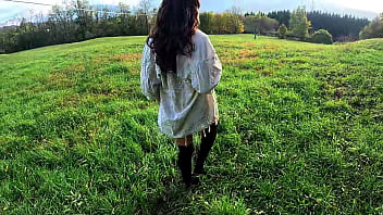 Preview 1 of Gfcdcc Dyvg - I walk and strip naked in the middle of nature and the neighbors see me!
