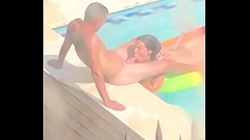 Preview 2 of Feed Mom Cum - A ella le gusta sobre el agua el novio la graba