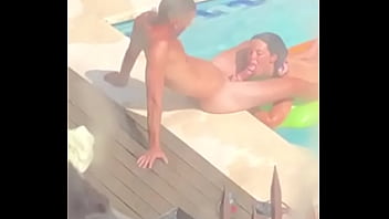 Preview 3 of Feed Mom Cum - A ella le gusta sobre el agua el novio la graba