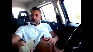 Preview 1 of Riding Ass Sex - Coroa exibicionista no carro