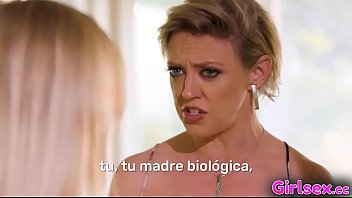 Preview 1 of Espiadas En Masajes Japoneses - Show me how to TOUCH myself mommy - Dee Williams,  Mackenzie Moss