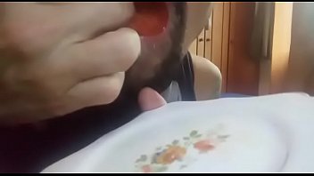 Preview 4 of Latin Xxl - De Quarentena Sim. Sem Leite N&atilde_o