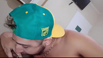 Preview 2 of X Xxvideo 3min - PUTO MINEIRO MAMANDO DOTADO PAUZUDO PENTELHUDO