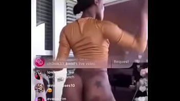 Preview 1 of Handgag And Handjob - Ch3rok33badd making that ass jump