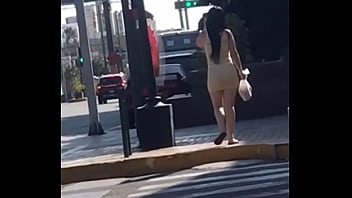 Preview 3 of Virgin Blood Sex - Venezolana de buen cuerpo caminando por la calle con vestido a rayas