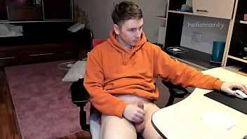 Preview 4 of El Ninojordi - Stud Guy Watches Porn and Jerking Uncut Hot Cock