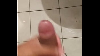 Preview 2 of Fiul Slut - Esquentando o sangue