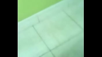 Preview 1 of Virgin Laiza Sobirano - Chibolo me da a pelo por el ano