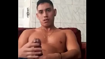 Preview 2 of Cheting Wife Friendsex - chico parecido a mi amigo se pajea en internet 01